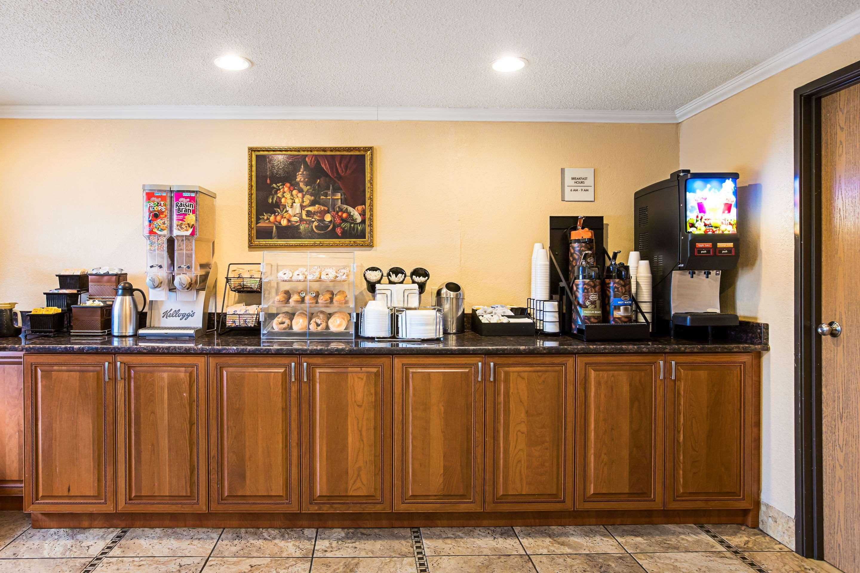 Rodeway Inn Metro Airport Romulus Extérieur photo